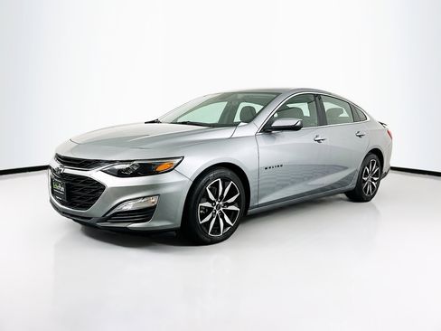 Used 2024 Chevrolet Malibu RS image 3