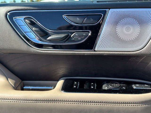 Used 2023 Lincoln Navigator L Reserve AWD/4WD image 23