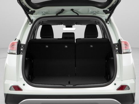 Used 2018 Toyota RAV4 Limited image 14