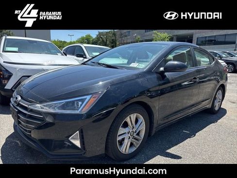Used 2020 Hyundai Elantra Value Edition w/ Winter Weather Package FWD image 1