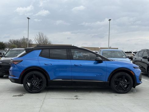 New 2026 Chevrolet Equinox EV RS image 3