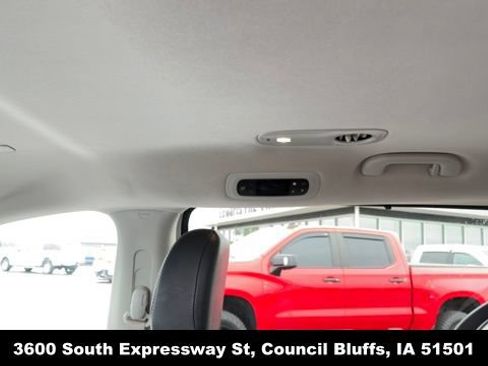 Used 2023 Chrysler Pacifica Touring-L FWD image 29