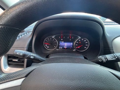 Certified 2022 GMC Terrain SLE image 9