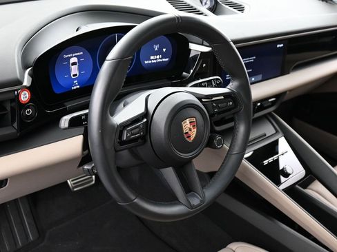 Certified 2025 Porsche Macan 4S Electric image 17