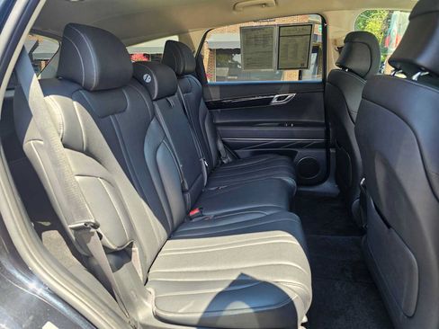 Used 2025 Genesis GV80 2.5T Standard AWD/4WD image 14
