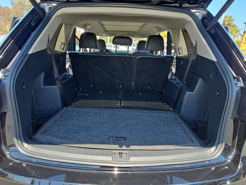 Used 2021 Volkswagen Atlas SE w/ Panoramic Sunroof Package FWD image 14