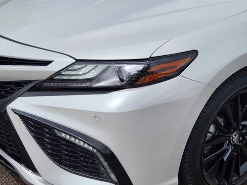 Used 2024 Toyota Camry XSE w/ Navigation Package image 8