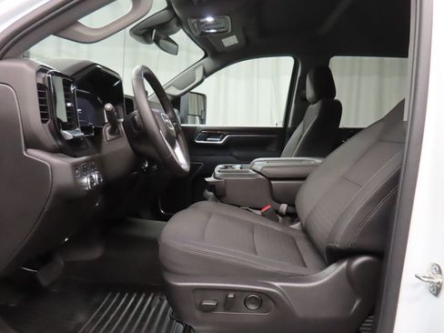Used 2025 GMC Sierra 2500 SLE w/ SLE Convenience Package AWD/4WD image 15