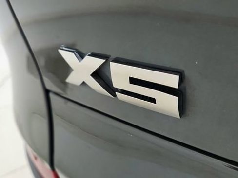 Used 2023 BMW X5 M50i w/ Executive Package image 17