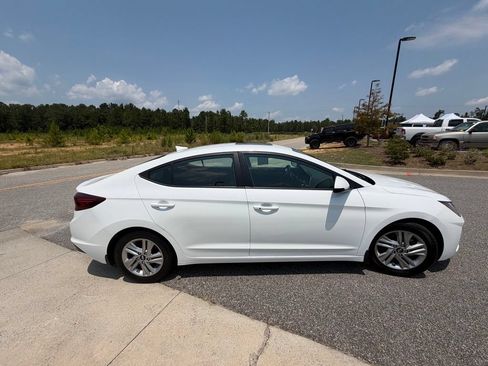 Used 2020 Hyundai Elantra Value Edition w/ Cargo Package (C1) FWD image 7