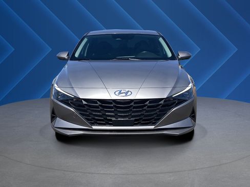 Certified 2023 Hyundai Elantra SEL w/ Convenience Package FWD image 8