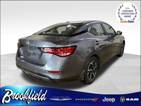 Used 2025 Nissan Sentra SV FWD image 7