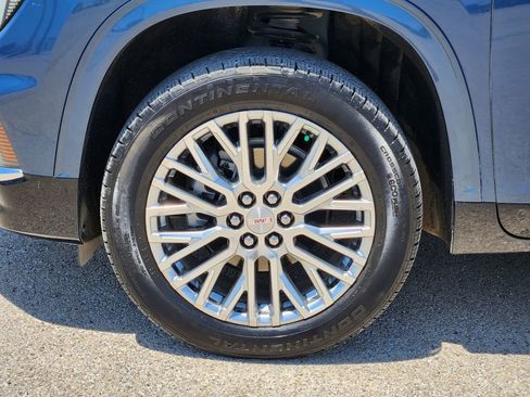 Used 2024 GMC Acadia Denali FWD image 10