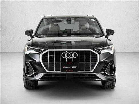 Certified 2025 Audi Q3 2.0T Premium Plus w/ Premium Plus Package image 2