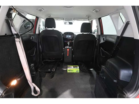 Used 2020 Kia Soul LX FWD image 19