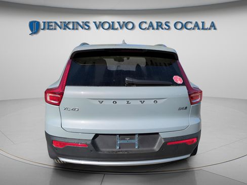 New 2025 Volvo XC40 B5 Core w/ Protection Package Premier image 7