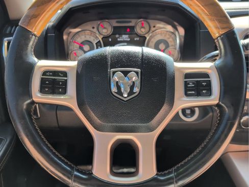 Used 2018 RAM 2500 Longhorn image 9