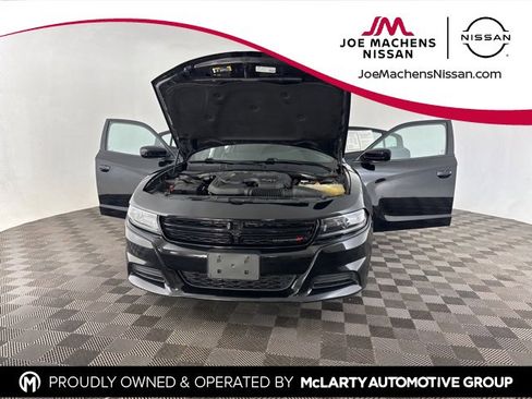 Used 2022 Dodge Charger SXT image 11