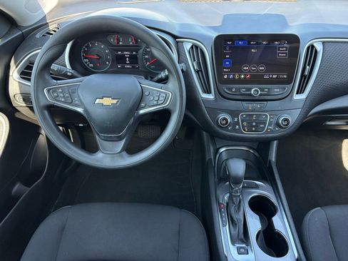 Used 2023 Chevrolet Malibu LT FWD image 5