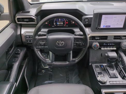 Used 2024 Toyota Tacoma SR5 AWD/4WD image 16