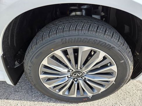 New 2026 INFINITI QX80 Luxe w/ Exterior Package AWD/4WD image 10