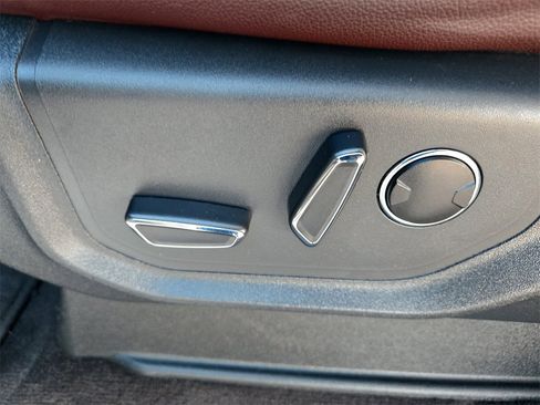 Used 2023 Ford Expedition Limited image 26