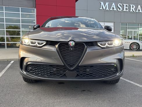 Used 2024 Alfa Romeo Tonale Ti w/ Active Assist Package AWD/4WD image 11