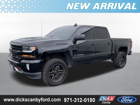 Used 2018 Chevrolet Silverado 1500 LT w/ All Star Edition image 2