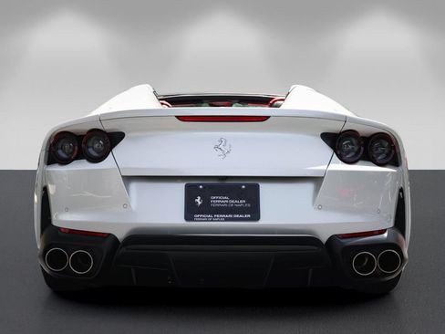 Used 2021 Ferrari 812 GTS RWD image 4