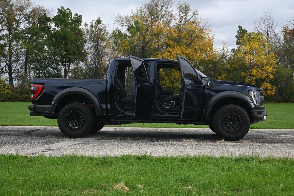 Used 2023 Ford F150 Raptor AWD/4WD image 12