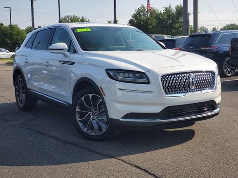 Used 2023 Lincoln Nautilus Reserve AWD/4WD image 34