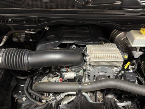 Used 2023 RAM 1500 Big Horn AWD/4WD image 9