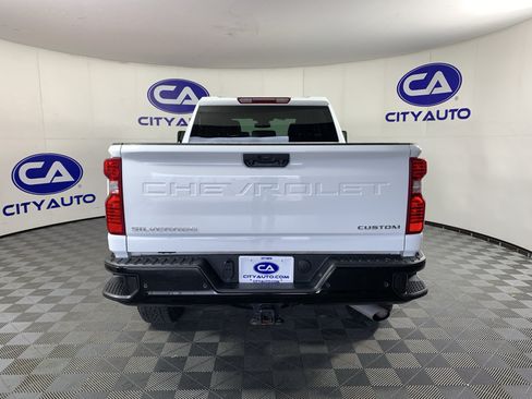 Used 2024 Chevrolet Silverado 2500 Custom w/ Custom Value Package AWD/4WD image 4