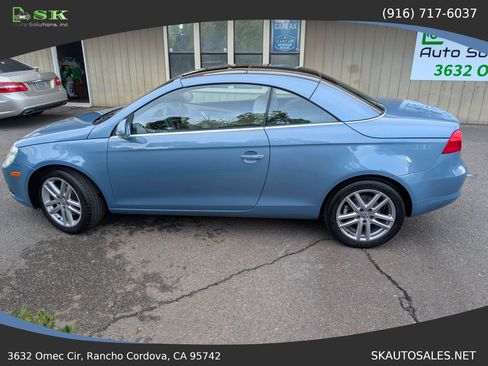 Used 2008 Volkswagen Eos Lux FWD image 16
