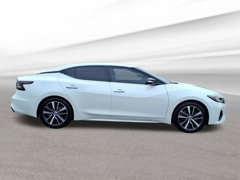 Used 2022 Nissan Maxima SV w/ Floor Mat Group FWD image 7