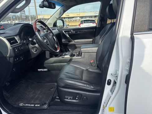Used 2016 Lexus GX 460 Luxury image 12