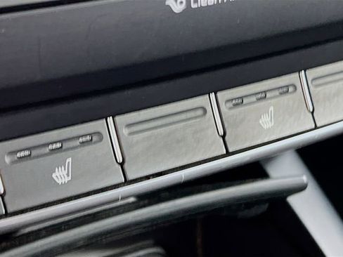 Used 2017 Kia Sorento LX w/ LX Convenience Package image 20