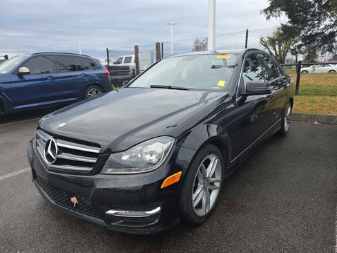 Used 2014 Mercedes-Benz C 300 Sport image 7