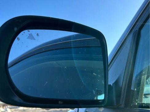 Used 2019 Jeep Cherokee Trailhawk image 6