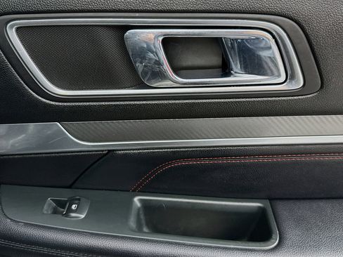 Used 2018 Ford Explorer Sport image 30