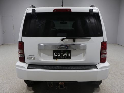 Used 2012 Jeep Liberty Limited Jet w/ Trailer Tow Class III Group AWD/4WD image 3