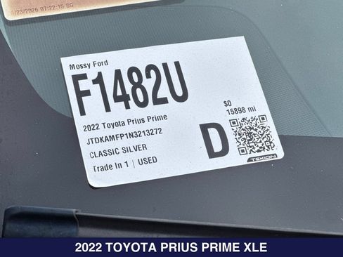 Used 2022 Toyota Prius Prime XLE FWD image 2