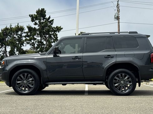 Used 2026 Toyota Land Cruiser w/ Premium Package AWD/4WD image 2