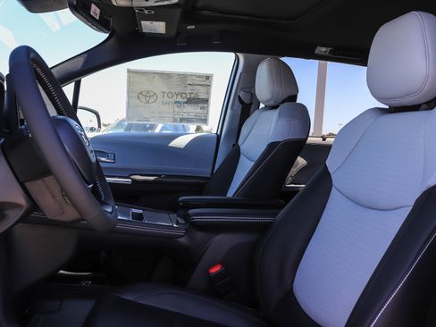 New 2026 Toyota Sienna XSE AWD/4WD image 21