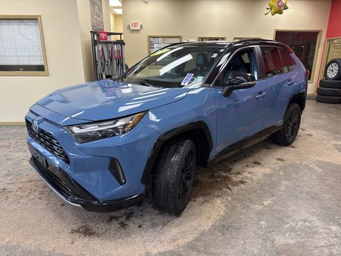 Used 2022 Toyota RAV4 XSE image 3