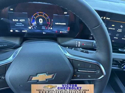 Used 2026 Chevrolet Equinox LT w/ Convenience Package II image 18