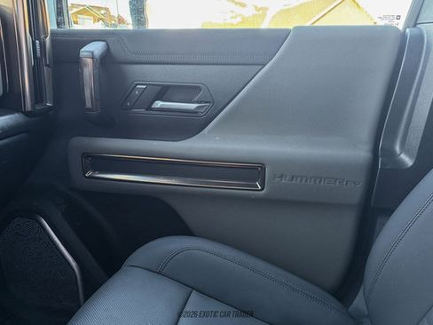 Used 2025 GMC Hummer EV 2X image 25
