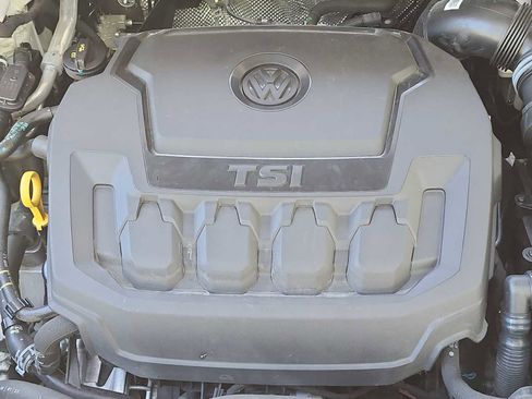 Used 2022 Volkswagen Tiguan SEL R-Line AWD/4WD image 13