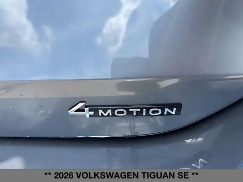 New 2026 Volkswagen Tiguan SE AWD/4WD image 12