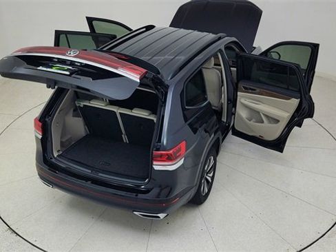 Used 2025 Volkswagen Atlas SE image 88